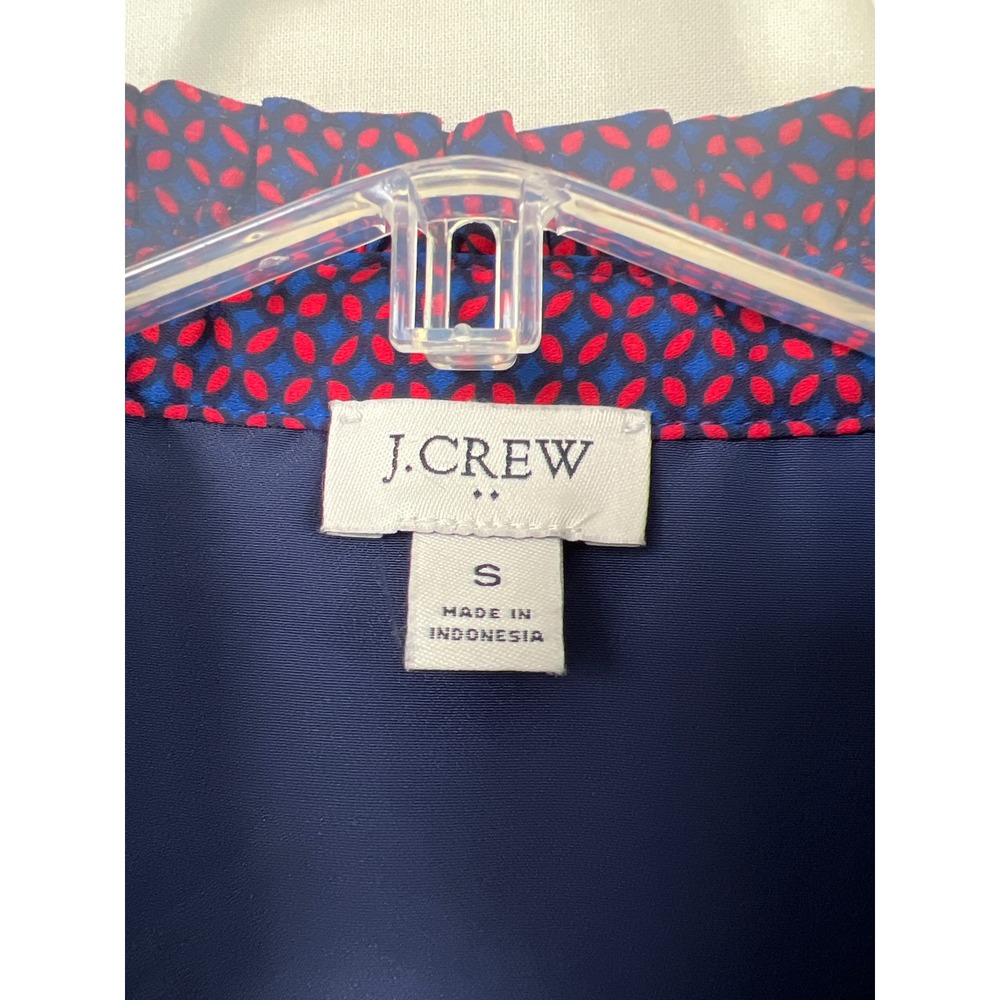 J.Crew Ruffle Shoulder Blouse Womens Size S Navy Blue Red Geometric Print V-Neck - Picture 2 of 7